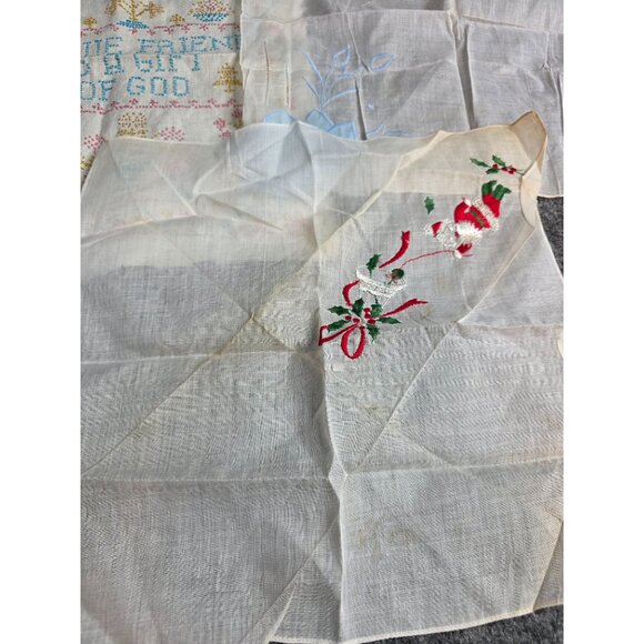 Vintage Embroidered Handkerchiefs Set Floral Designs & Decorative Patterns - Picture 2 of 5